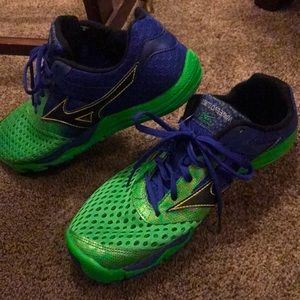 Mizuno Wave Evo Cursoris running shoes. Like new
